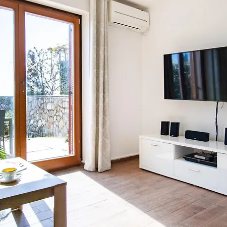 Apartment Peharovo Lovran