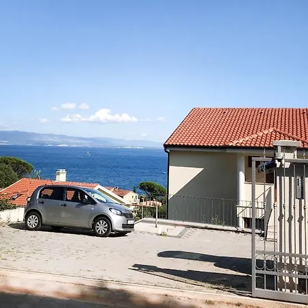Apartment Peharovo